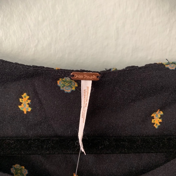 Free People Love Grows Long NWT Navy Romper - Picture 7 of 12